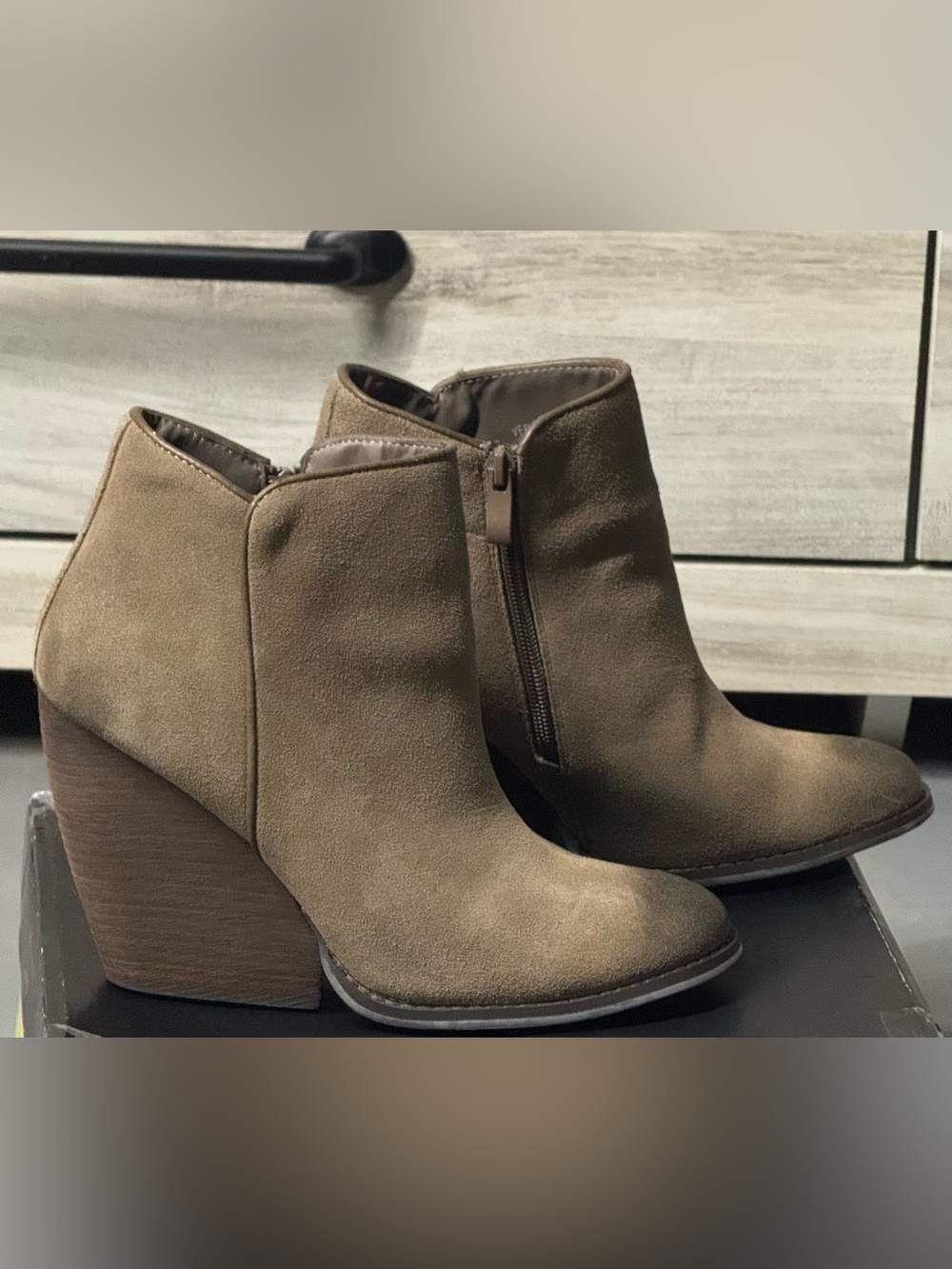 Women's Very Volatile Taupe Suede Block Heel Ankle Boots Size 9